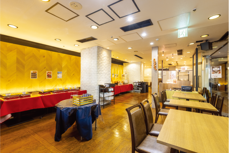 落ち着いた雰囲気の店内